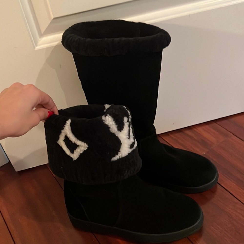furry boots
